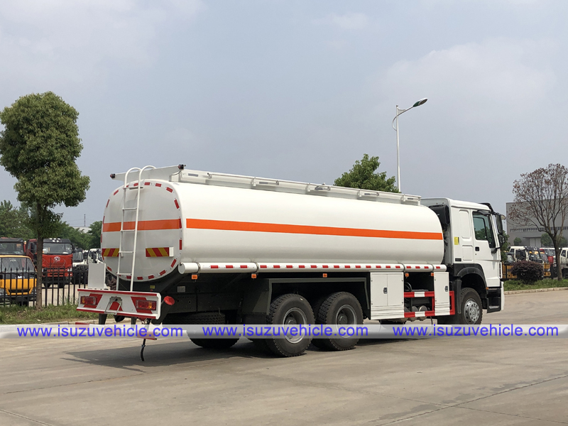 25,000 Liters Fuel Tank Truck with SINOTRUK HOWO-2 25,000 Liters Fuel Tank Truck with SINOTRUK HOWO-2