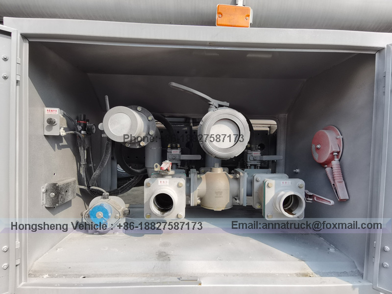 Fuel Truck For Sale (5) Fuel Truck For Sale (5)