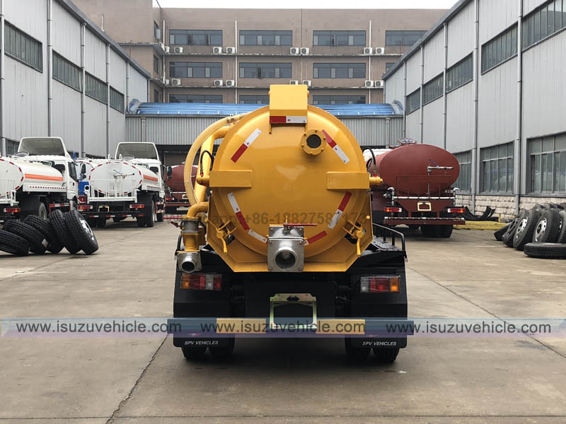 ISUZU 3 000 Liters Sewage Vacuum Truck