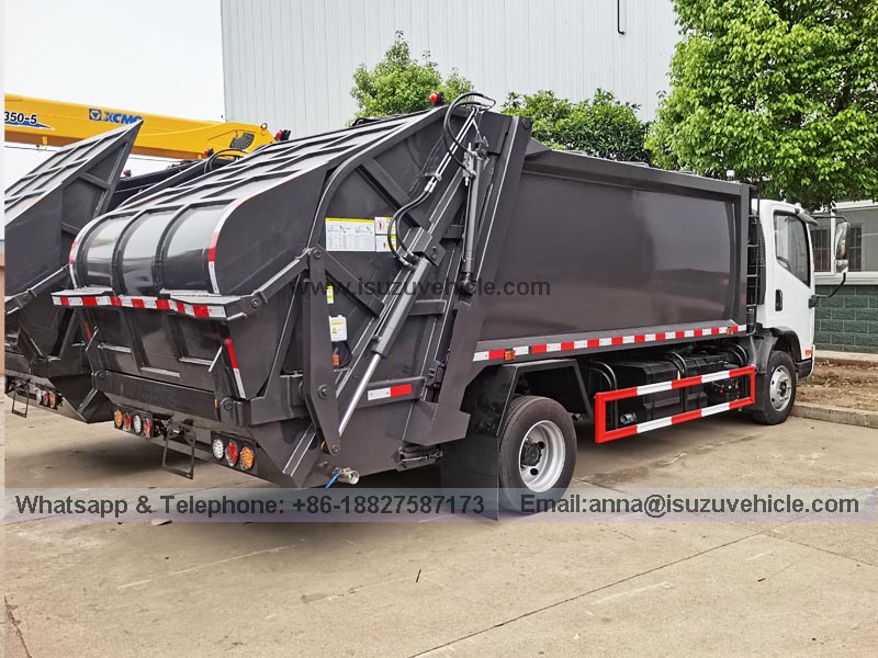 FAW Refuse compactor truck (5) FAW Refuse compactor truck (5)