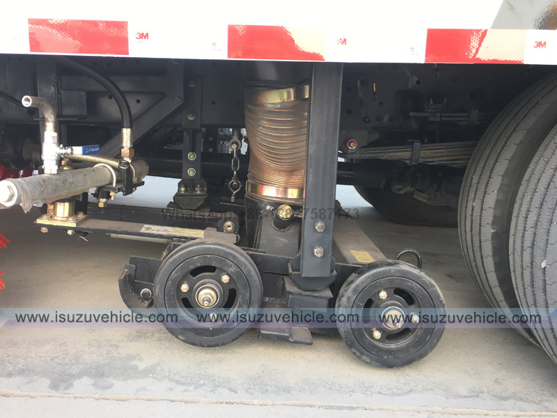 Road Washing Truck-5 Road Washing Truck-5