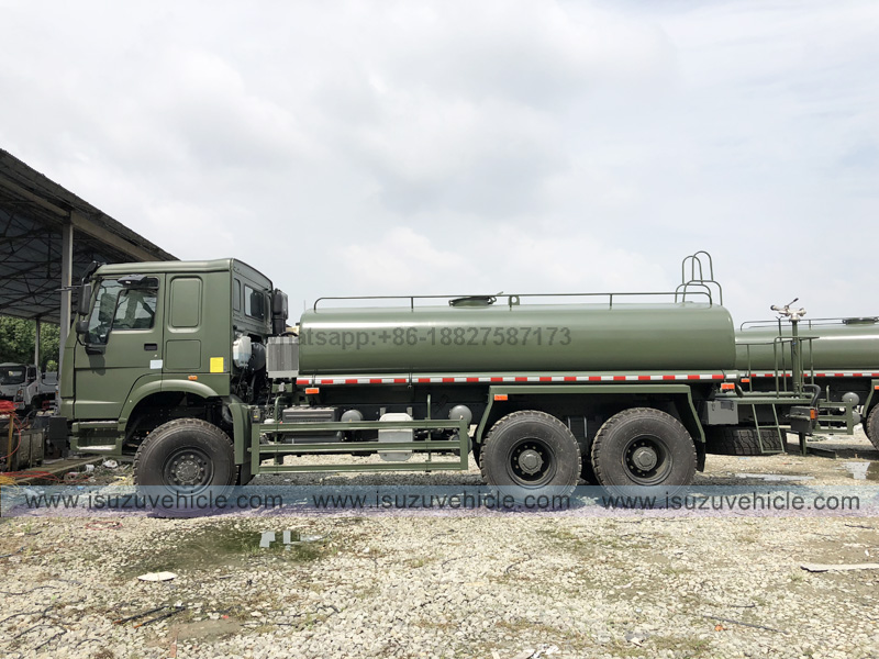 6X6 SINOTRUK Off-road water truck (7) 6X6 SINOTRUK Off-road water truck (7)