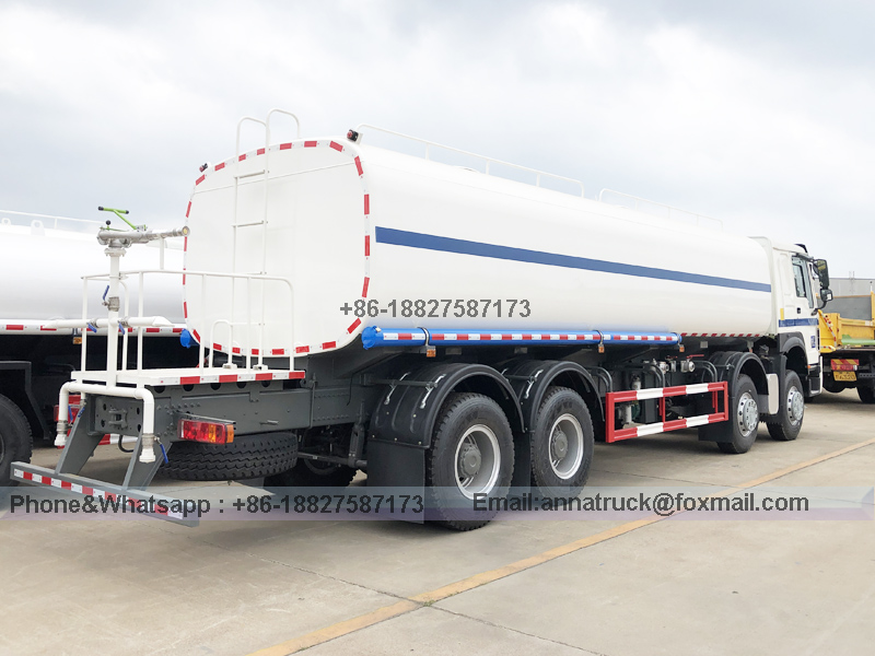 SINOTRUK 25,000 Liters Water Transport Truck