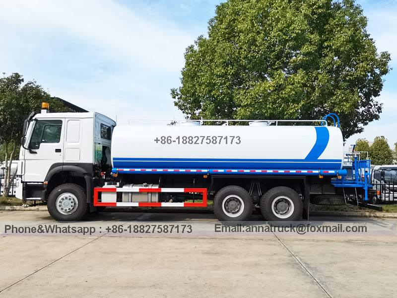 SINOTRUK 18,000 Liters Water Carrier Truck