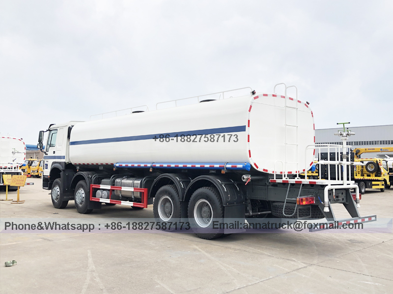 SINOTRUK 25,000 Liters Water Transport Truck