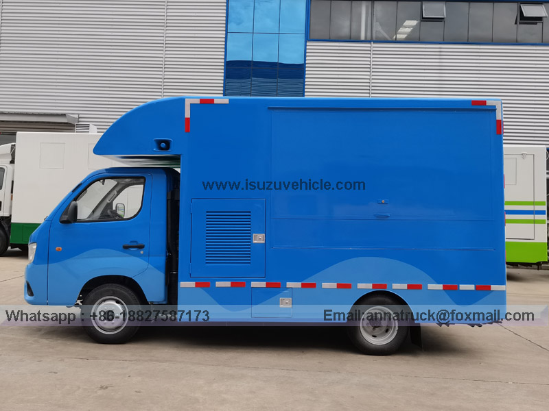 Chinese Foton Mobile Food Truck for Sale