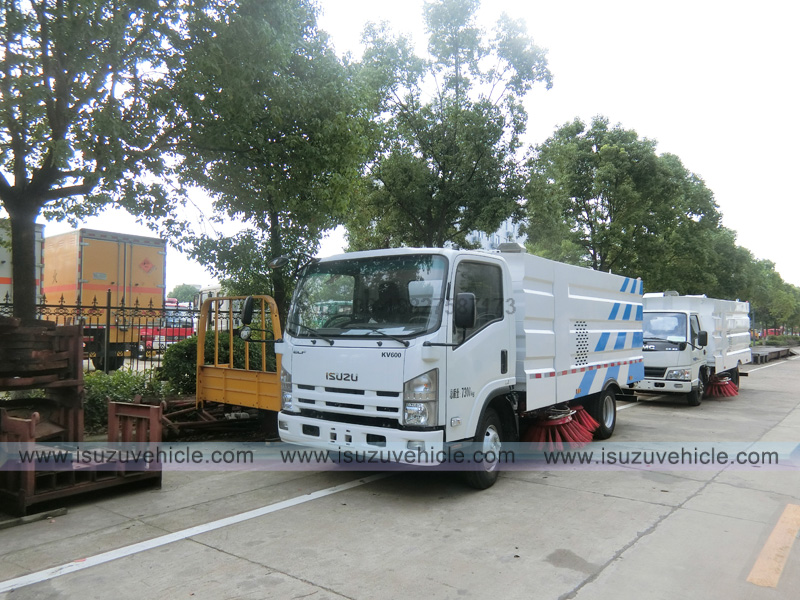 ISUZU 4cbm Dustbin And 1500 Liters Water Tank Road Sweeper Machine