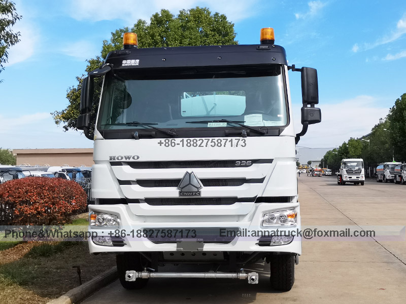 SINOTRUK 18,000 Liters Water Carrier Truck