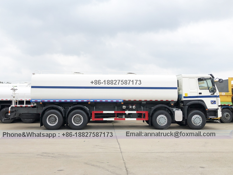 SINOTRUK 25,000 Liters Water Transport Truck